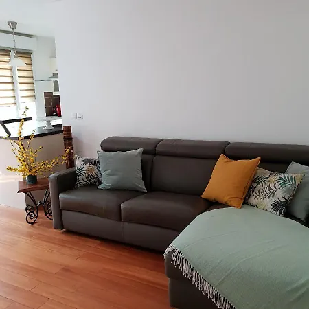 Family - Steps From Disneyland Apartment Serris